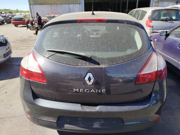 PORTON TRASERO RENAULT MEGANE III BERLINA 5P