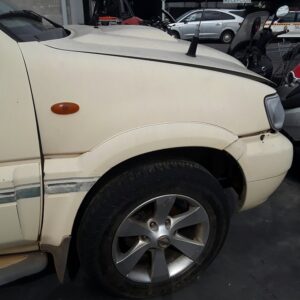 ALETA DELANTERA DERECHA NISSAN TERRANO II (R20)