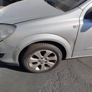 ALETA DELANTERA IZQUIERDA OPEL ASTRA H BERLINA