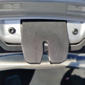 CERRADURA MALETERO / PORTON OPEL ASTRA H BERLINA