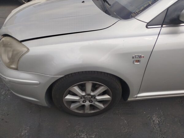 ALETA DELANTERA IZQUIERDA TOYOTA AVENSIS BERLINA (T25)
