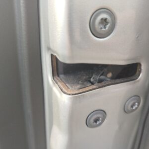 CERRADURA PUERTA DELANTERA DERECHA TOYOTA AVENSIS BERLINA (T25)