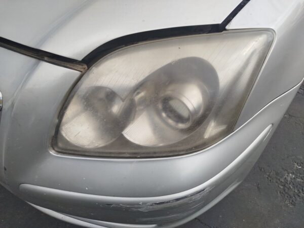 FARO IZQUIERDO TOYOTA AVENSIS BERLINA (T25)