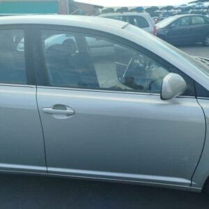 PUERTA DELANTERA DERECHA TOYOTA AVENSIS BERLINA (T25)