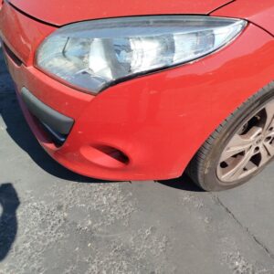 PARAGOLPES DELANTERO RENAULT MEGANE III BERLINA 5P