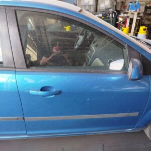 PUERTA DELANTERA DERECHA FORD FOCUS BERLINA (CAP)