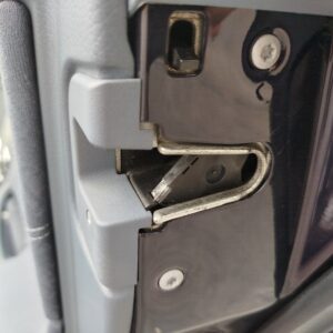 CERRADURA PUERTA TRASERA DERECHA MERCEDES-BENZ CLASE C (BM 203) BERLINA