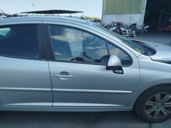 PUERTA DELANTERA DERECHA PEUGEOT 207
