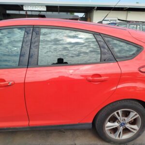 PUERTA TRASERA IZQUIERDA FORD FOCUS BERLINA (CB8)