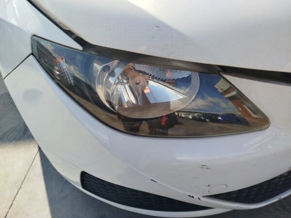 FARO DERECHO SEAT IBIZA BERLINA (6J5)