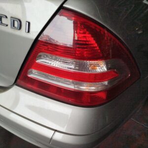 PILOTO TRASERO DERECHO MERCEDES-BENZ CLASE C (BM 203) BERLINA