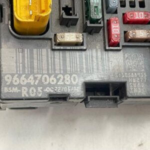 CAJA RELES / FUSIBLES PEUGEOT 308