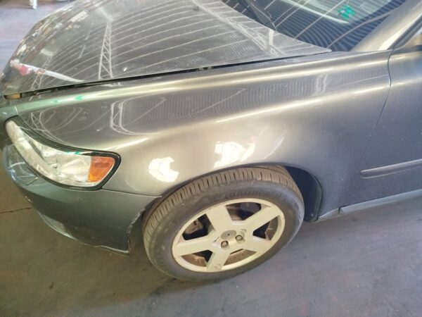 ALETA DELANTERA IZQUIERDA VOLVO V50 FAMILIAR