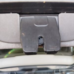 CERRADURA MALETERO / PORTON VOLVO V50 FAMILIAR