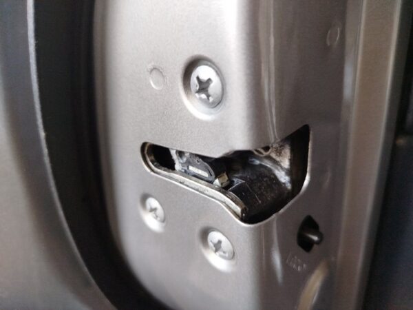 CERRADURA PUERTA TRASERA IZQUIERDA NISSAN QASHQAI +2 (JJ10)