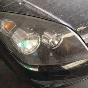FARO DERECHO OPEL ASTRA H BERLINA