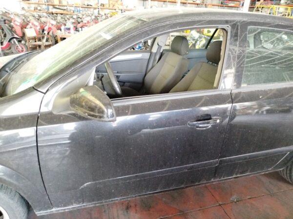 PUERTA DELANTERA IZQUIERDA OPEL ASTRA H BERLINA