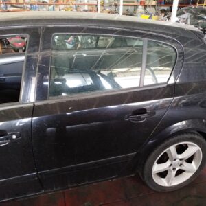 PUERTA TRASERA IZQUIERDA OPEL ASTRA H BERLINA