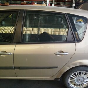 PUERTA TRASERA IZQUIERDA RENAULT SCENIC II (JM)