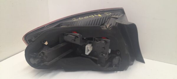 PILOTO TRASERO DERECHO PEUGEOT 407
