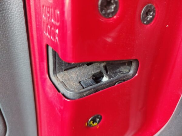 CERRADURA PUERTA TRASERA DERECHA VOLVO S40 BERLINA