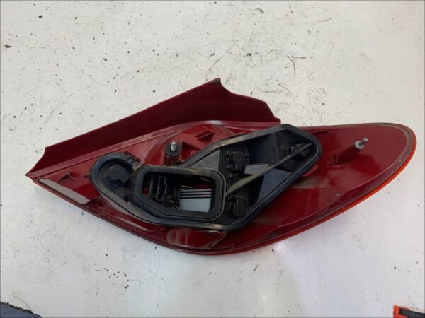 PILOTO TRASERO IZQUIERDO PEUGEOT 207