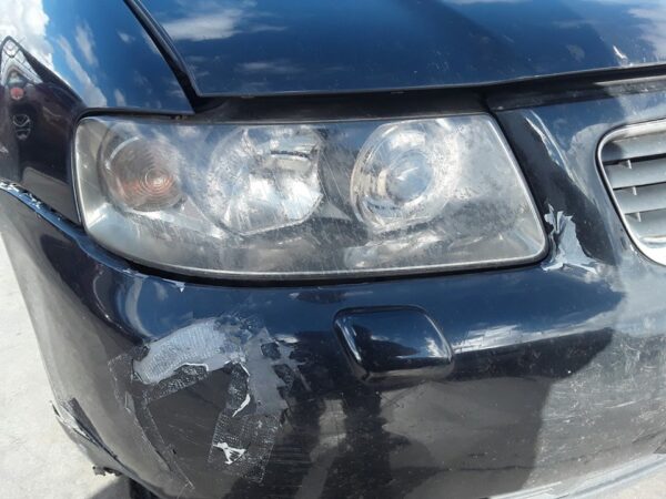 FARO DERECHO AUDI A3 (8L)