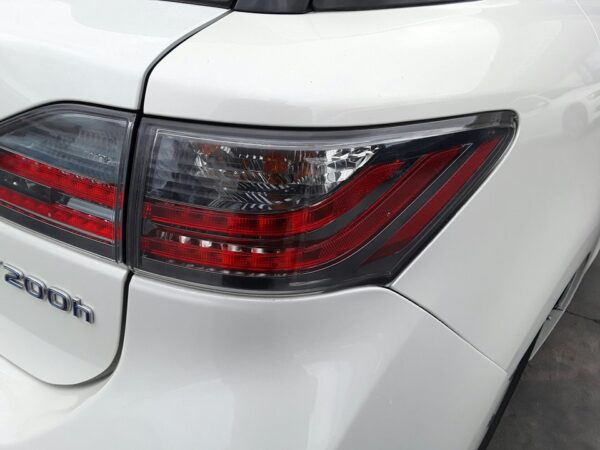 PILOTO TRASERO DERECHO LEXUS CT (ZWA10)