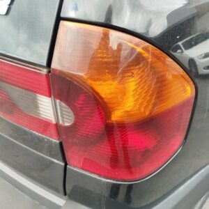 PILOTO TRASERO DERECHO BMW SERIE X3 (E83)