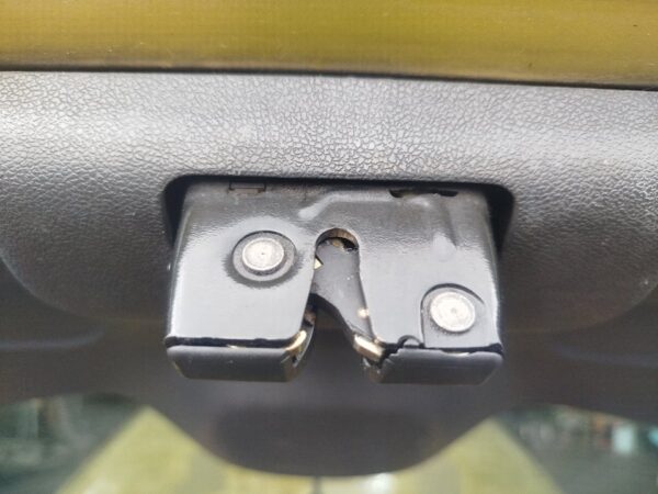 CERRADURA MALETERO / PORTON RENAULT CLIO III