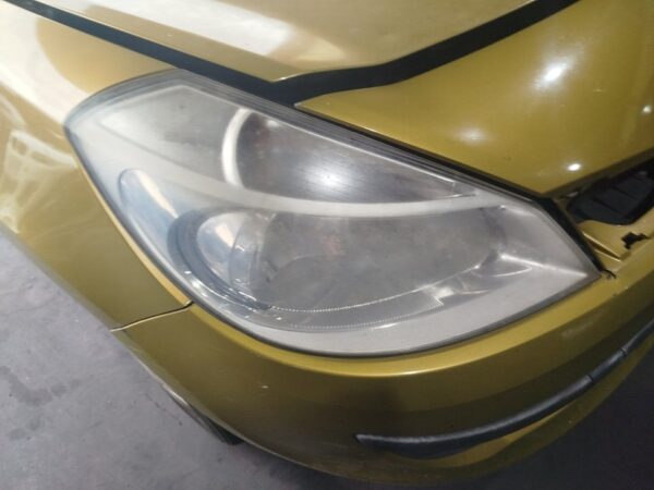 FARO DERECHO RENAULT CLIO III