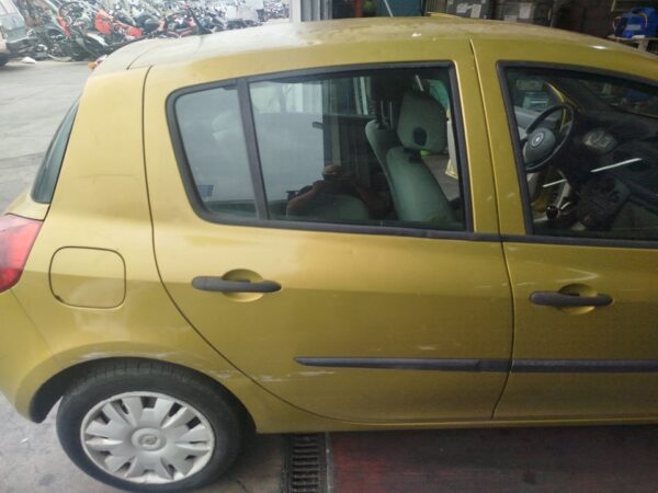 PUERTA TRASERA DERECHA RENAULT CLIO III