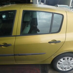 PUERTA TRASERA IZQUIERDA RENAULT CLIO III