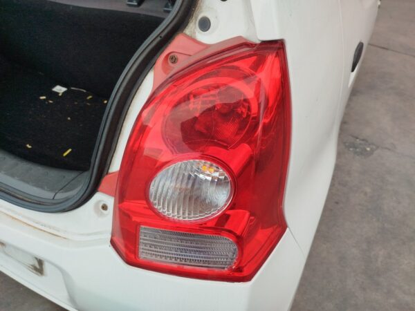PILOTO TRASERO DERECHO SUZUKI ALTO (AMF310)