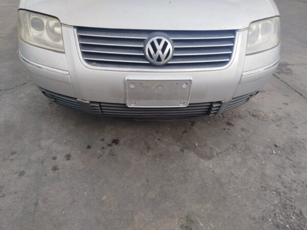 PARAGOLPES DELANTERO VOLKSWAGEN PASSAT VARIANT (3B6)