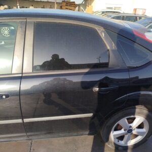 PUERTA TRASERA IZQUIERDA FORD FOCUS BERLINA (CAP)
