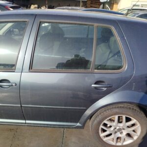 PUERTA TRASERA IZQUIERDA VOLKSWAGEN GOLF IV BERLINA (1J1)(10.1997)