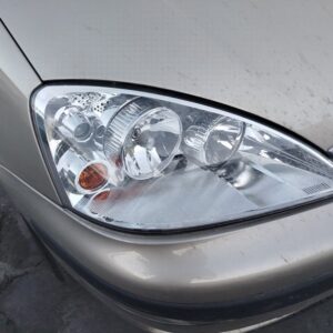 FARO DERECHO FORD GALAXY (VY)
