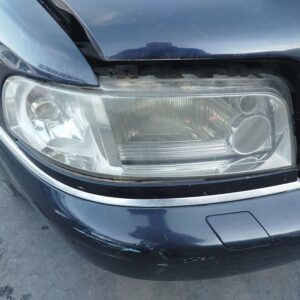 FARO DERECHO AUDI A8 (D2)