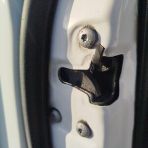 CERRADURA PUERTA DELANTERA IZQUIERDA FORD FIESTA (CBK)