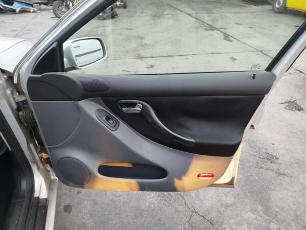 ELEVALUNAS DELANTERO DERECHO SEAT TOLEDO (1M2)
