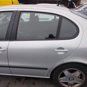 PUERTA TRASERA IZQUIERDA SEAT TOLEDO (1M2)