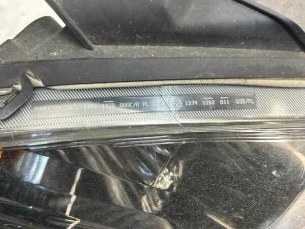 FARO DERECHO PEUGEOT 807