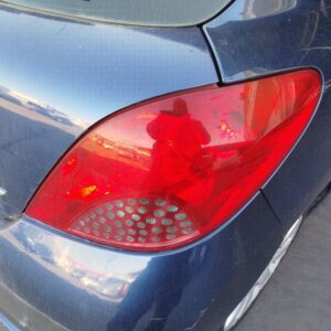 PILOTO TRASERO DERECHO PEUGEOT 207