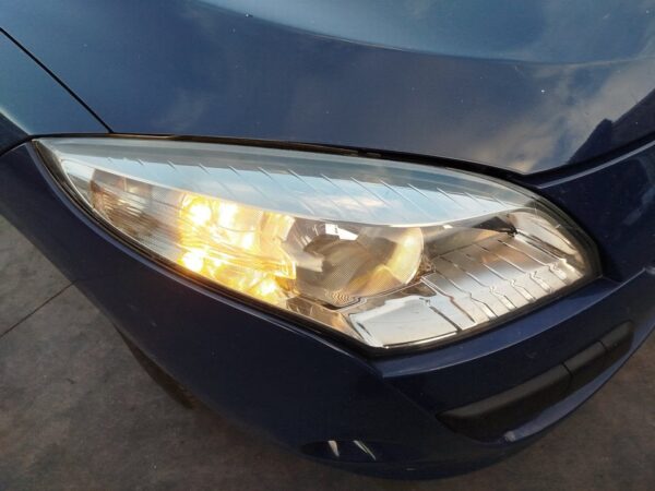 FARO DERECHO RENAULT MEGANE III BERLINA 5P