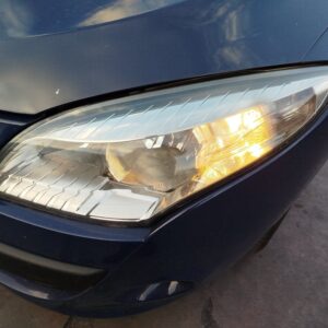 FARO IZQUIERDO RENAULT MEGANE III BERLINA 5P