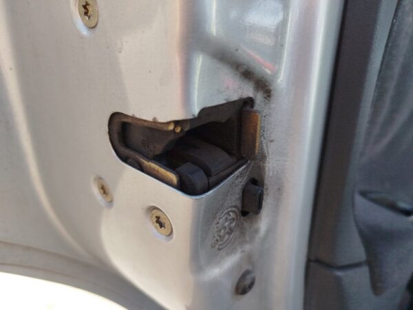 CERRADURA PUERTA TRASERA IZQUIERDA CITROEN C3