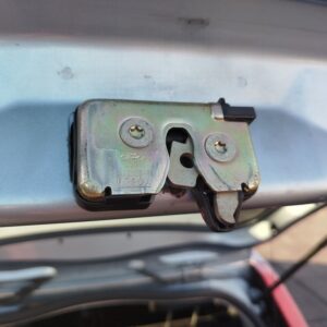 CERRADURA MALETERO / PORTON FORD FIESTA (CBK)