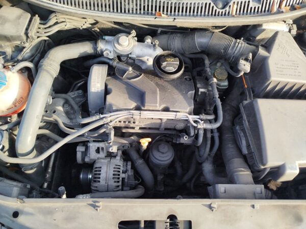 CONDENSADOR / RADIADOR  AIRE ACONDICIONADO VOLKSWAGEN POLO IV (9N3)