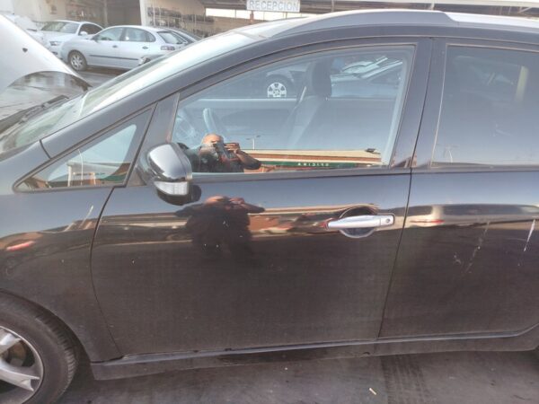PUERTA DELANTERA IZQUIERDA MITSUBISHI GRANDIS (NA0W)